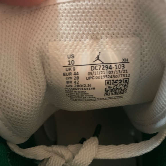 Jordan 1 mid grey pine green exclusive - Picture 9 of 9